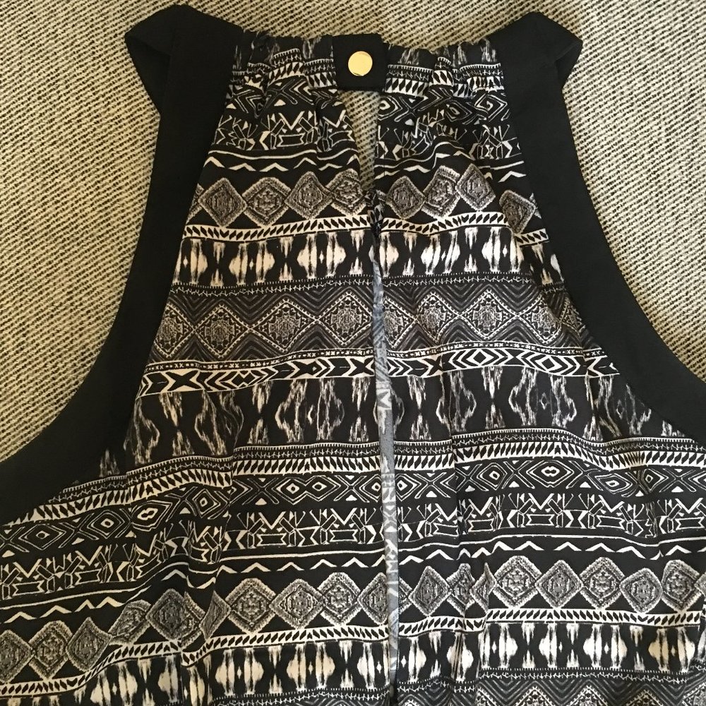 Nwot Cach Black And White Print Romper, Size S - image 2